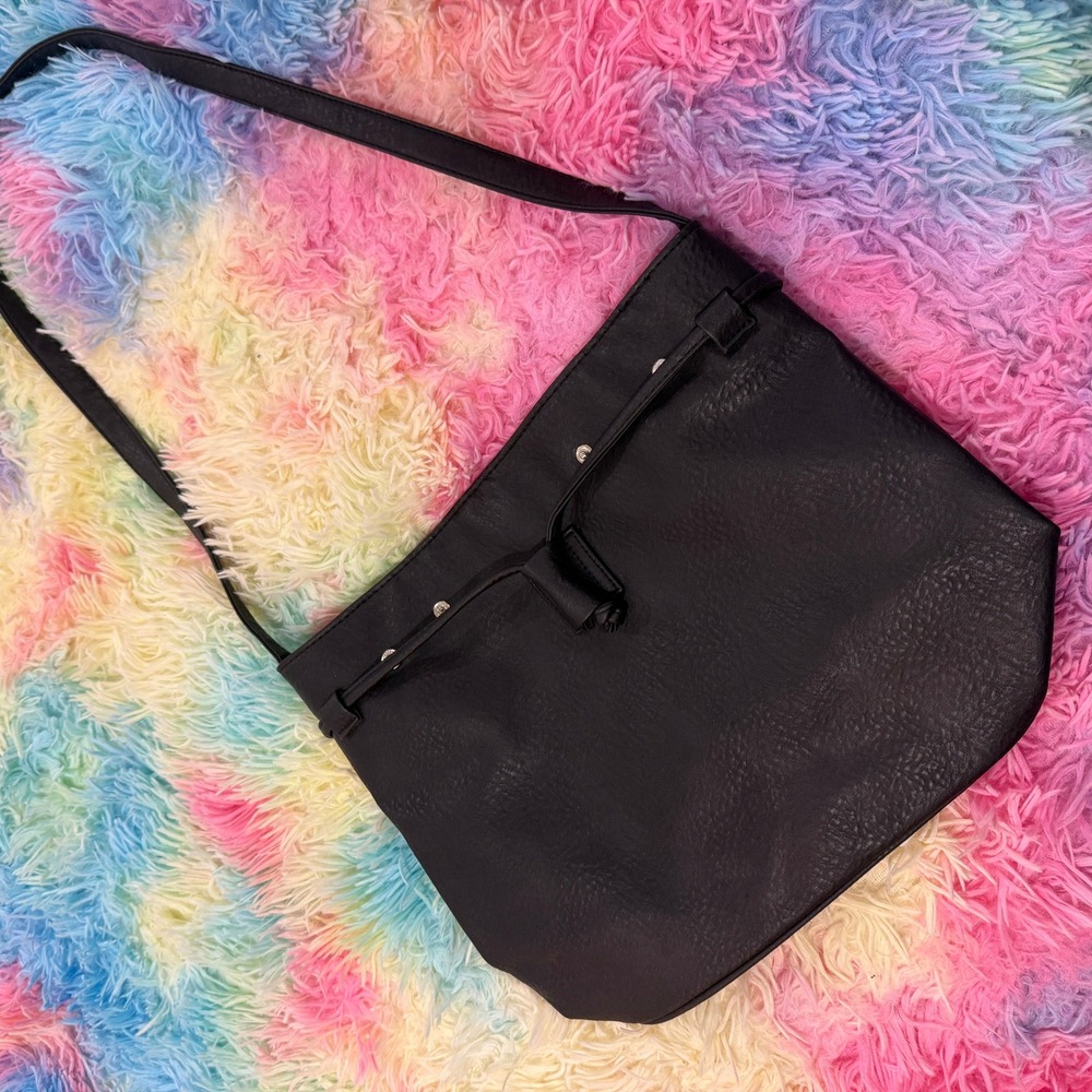 725 Originals Bucket Bag Womens OS Black Faux Leather